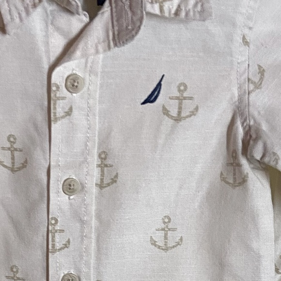 NAUTICA Woven Shirt Button Down Long Sleeves Anchor Print Boy’s Size 24 Months - Picture 4 of 4